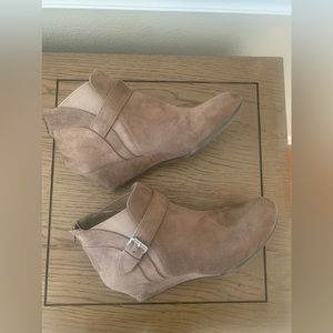 Size 7.5 light brown suede low heel booties for women